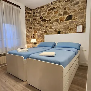 Habitación Triple En Caserío A 8km De Bilbao Habitación en casa particular Galdácano